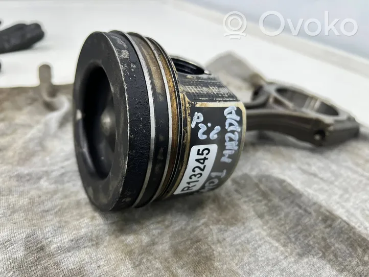 Mazda 3 III Piston avec bielle SH01