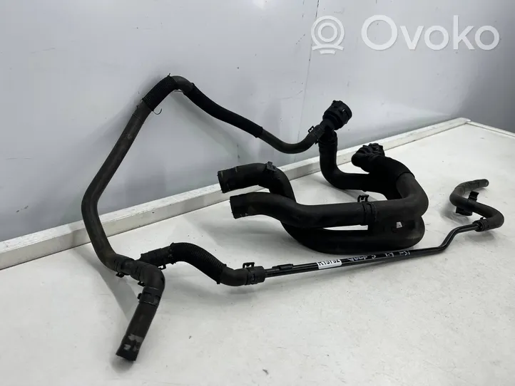 Audi A3 S3 8P Tubo flessibile del liquido di raffreddamento del motore 1c0122291a