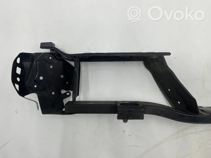 Mitsubishi L200 Traversa di supporto paraurti posteriore 