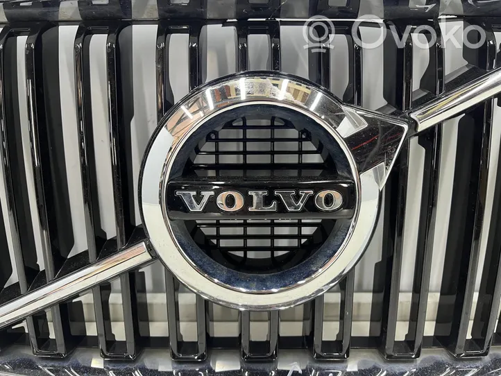 Volvo XC90 Etusäleikkö 31425020