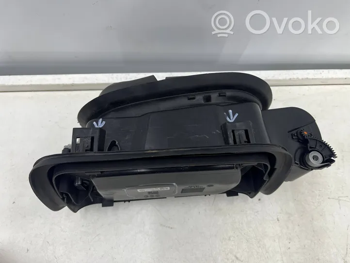 BMW 5 G30 G31 Sportello del serbatoio del carburante 7387939