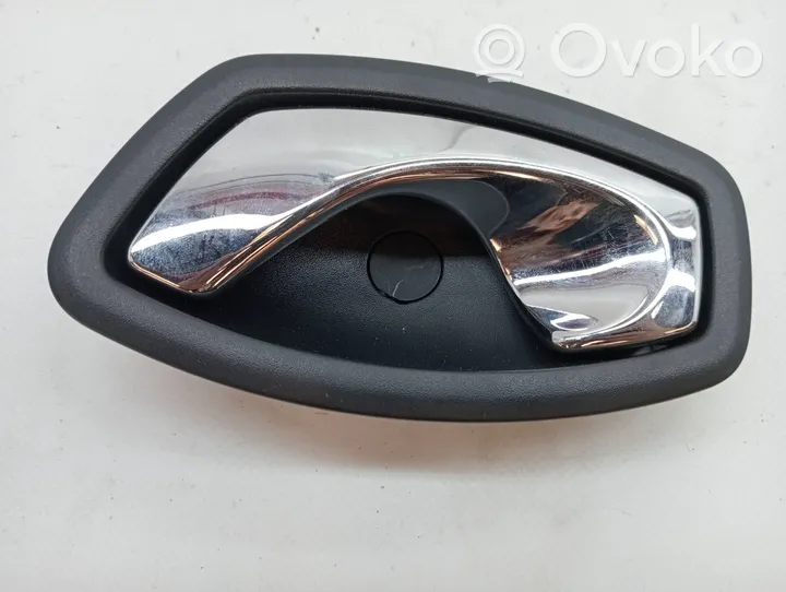 Renault Captur Front door interior handle 