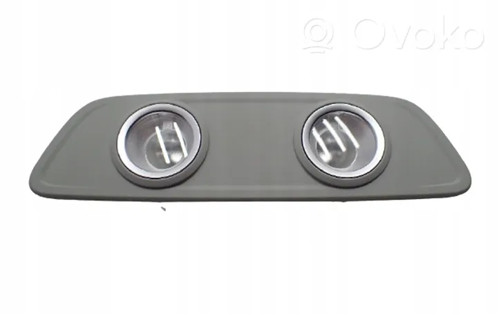 Audi Q7 4M Illuminazione sedili posteriori 4M0947111A