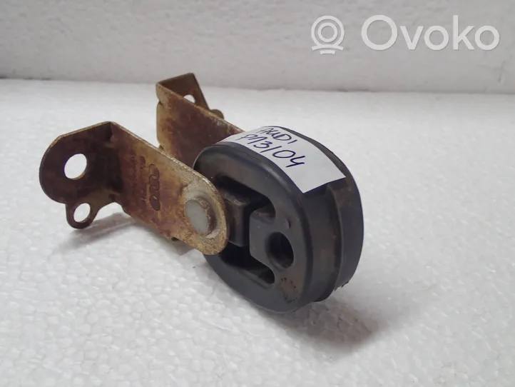 Audi A4 S4 B8 8K Staffa/supporto di montaggio della marmitta 8K0253144E