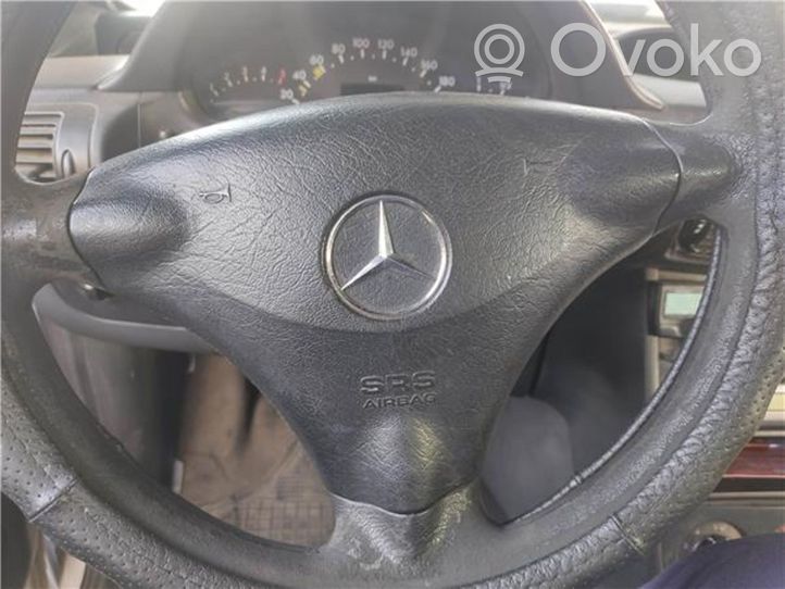 Mercedes-Benz Vaneo W414 Ohjauspyörän turvatyynyn kansi 