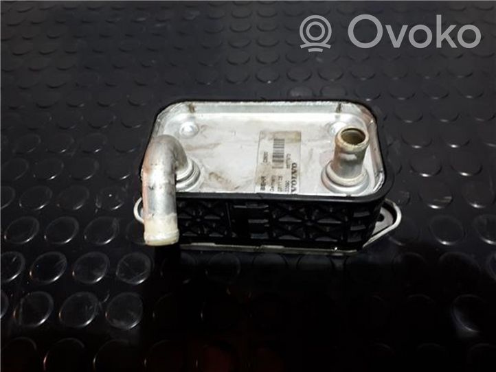 Volvo S60 Radiatore dell’olio del motore 8677973