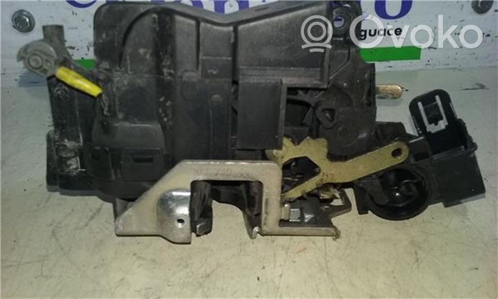 Mercedes-Benz E W210 Moteur de verrouillage porte avant 4172111231