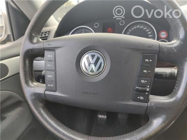 Volkswagen Touareg I Zaślepka Airbag kierownicy 7L6880201DA