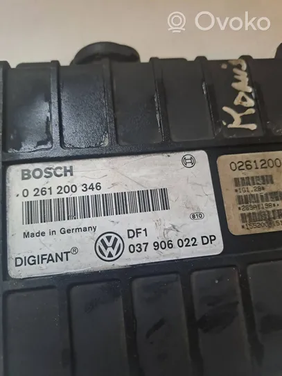 Volkswagen Corrado Calculateur moteur ECU 037906022DP