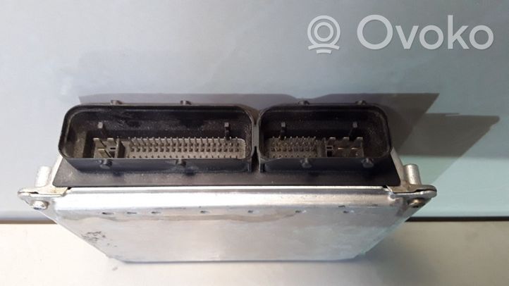 Volkswagen PASSAT B5 Dzinēja vadības bloks 0261206452