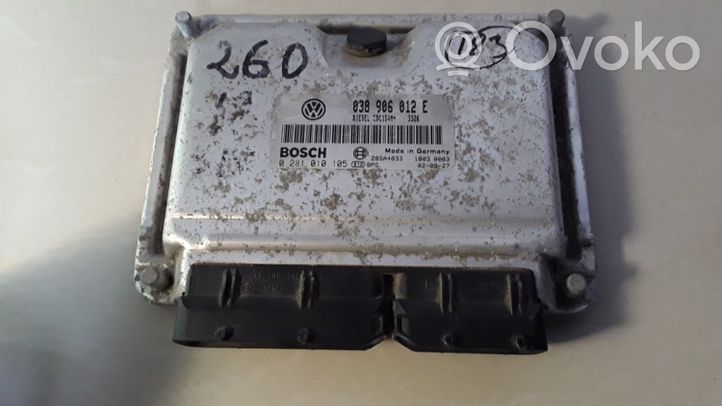 Volkswagen Golf IV Dzinēja vadības bloks 0281101105