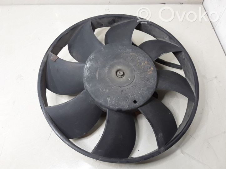 Audi A4 S4 B5 8D Electric radiator cooling fan 