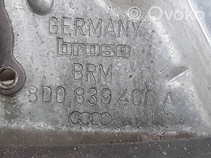 Audi A4 S4 B5 8D Ręczny podnośnik szyby drzwi tylnych 8D0839400A