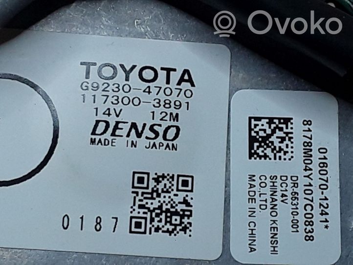 Toyota Prius (XW30) Hybridi-/sähköajoneuvon akun puhallin G923047070