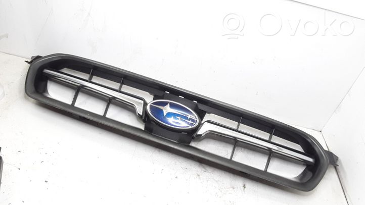 Subaru Legacy Griglia superiore del radiatore paraurti anteriore 