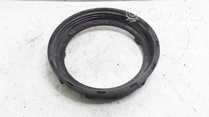 Citroen C5 Bague de verrouillage pour réservoir de carburant 9633263880