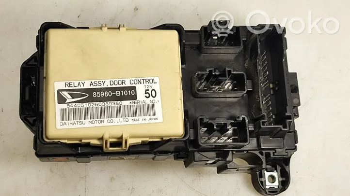 Daihatsu Sirion Set scatola dei fusibili 85980B1010