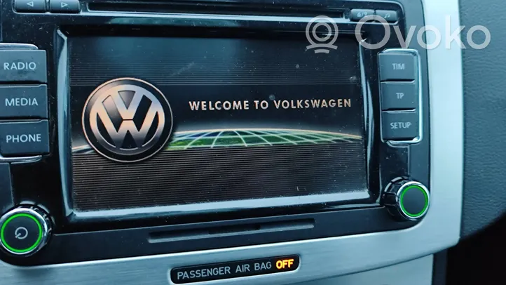 Volkswagen PASSAT CC Radio/CD/DVD/GPS-pääyksikkö 3T0035156B