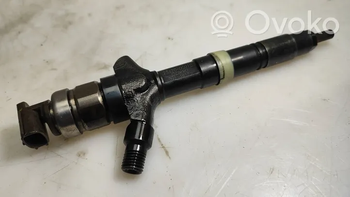 Toyota Corolla Verso AR10 Injecteur de carburant 236700G010