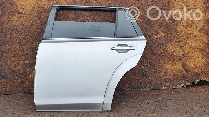 Subaru Outback Portiera posteriore 