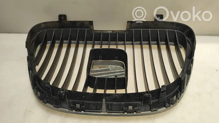 Seat Altea Maskownica / Grill / Atrapa górna chłodnicy 5P0853654