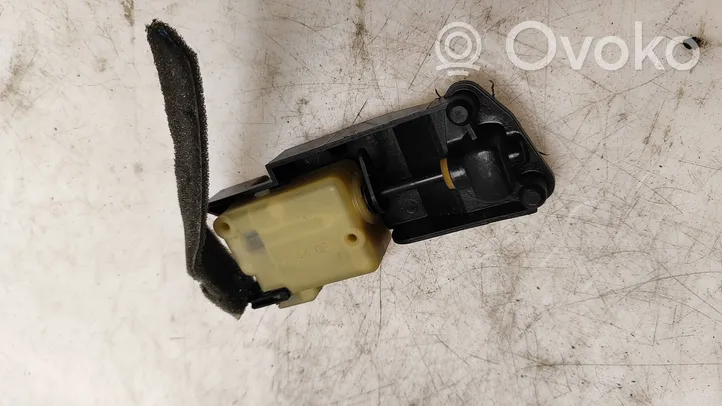 Volvo V70 Motorino del tappo del serbatoio del carburante 9483311