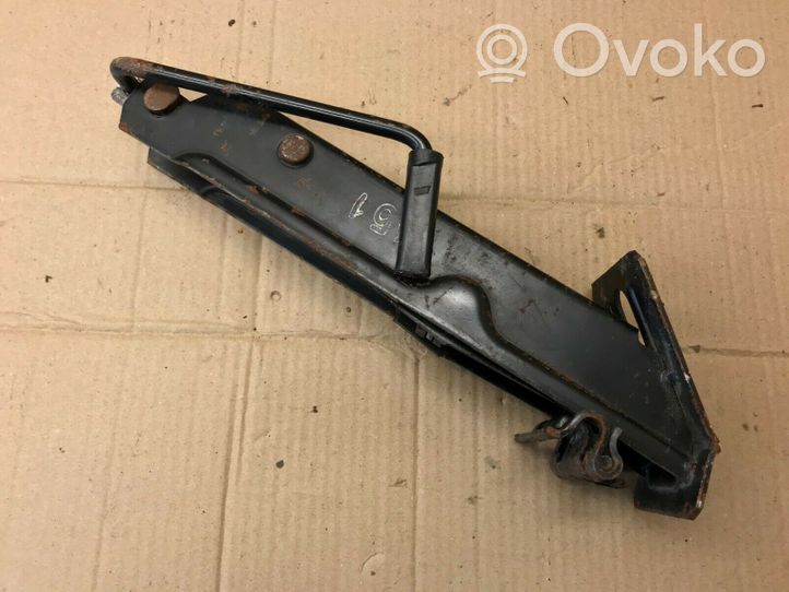 Volkswagen Golf II Lift Jack 