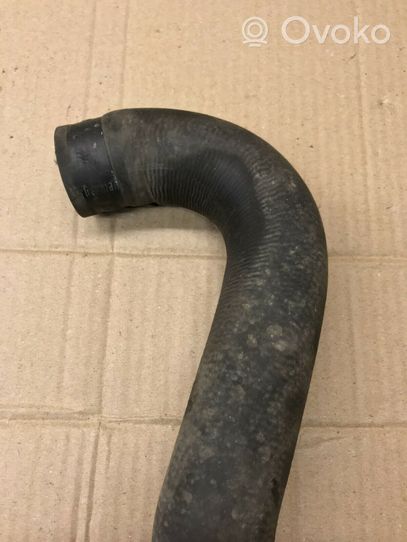 Volkswagen Jetta II Engine coolant pipe/hose 191121051