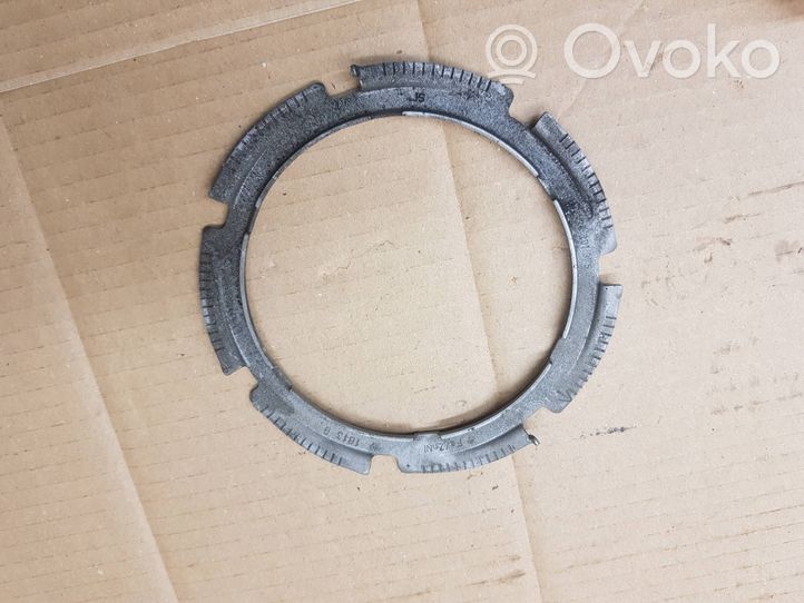 Volkswagen Eos Bague de verrouillage pour réservoir de carburant 1K0201375