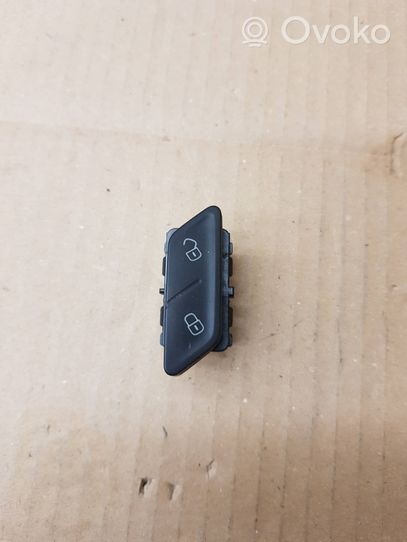 Volkswagen Golf VII Central locking switch button 5G0962125A