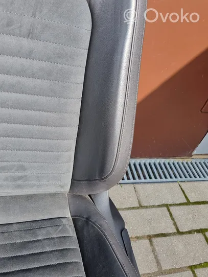 Volkswagen PASSAT B8 Priekinė vairuotojo sėdynė 5Q4881105N