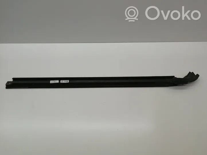 Volkswagen Eos Moulures des vitres de la porte arrière 1Q0853299L