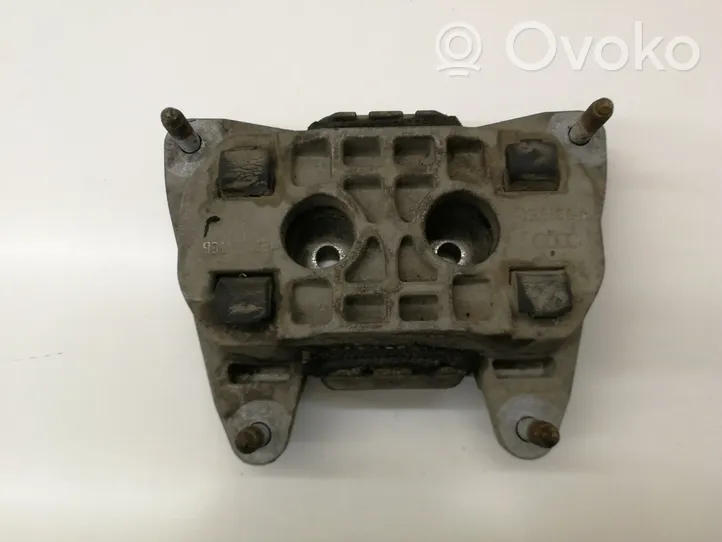 Audi A6 S6 C6 4F Supporto della scatola del cambio 4F0399151