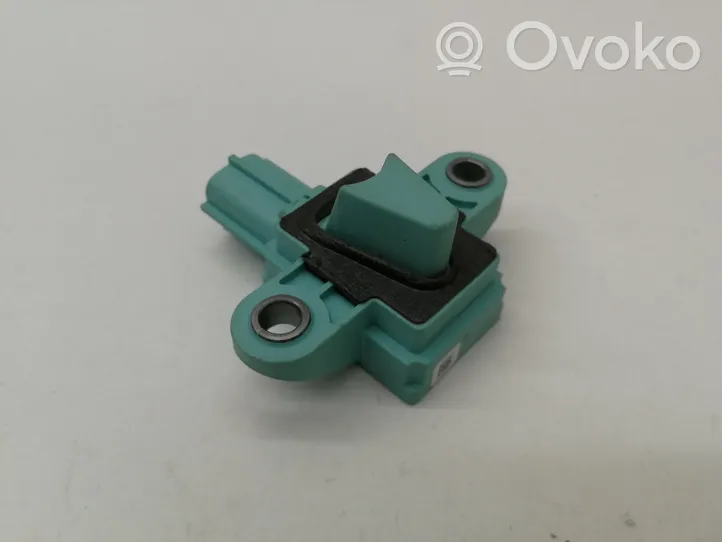 Audi A4 S4 B8 8K Sensor impacto/accidente para activar Airbag 8K0955557C