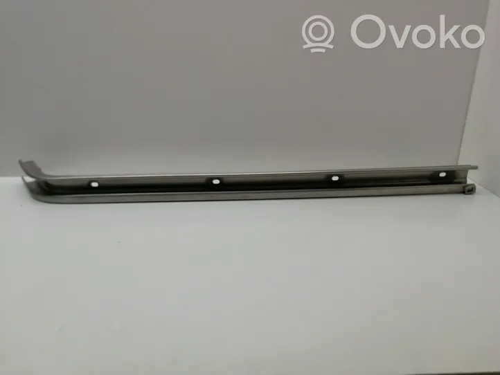 Volkswagen Caddy Rail supérieur de porte coulissante 5J0882252