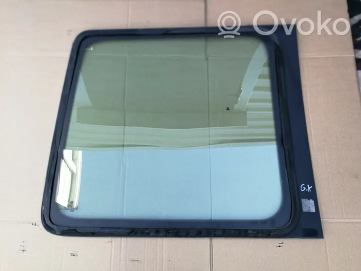 Volkswagen Caddy Rear side window/glass 