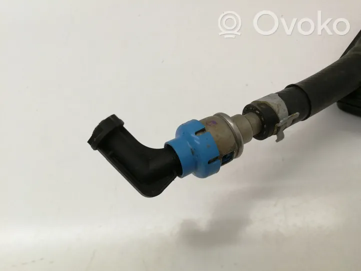 Volkswagen PASSAT B8 Regulator ciśnienia paliwa 5Q0127242B