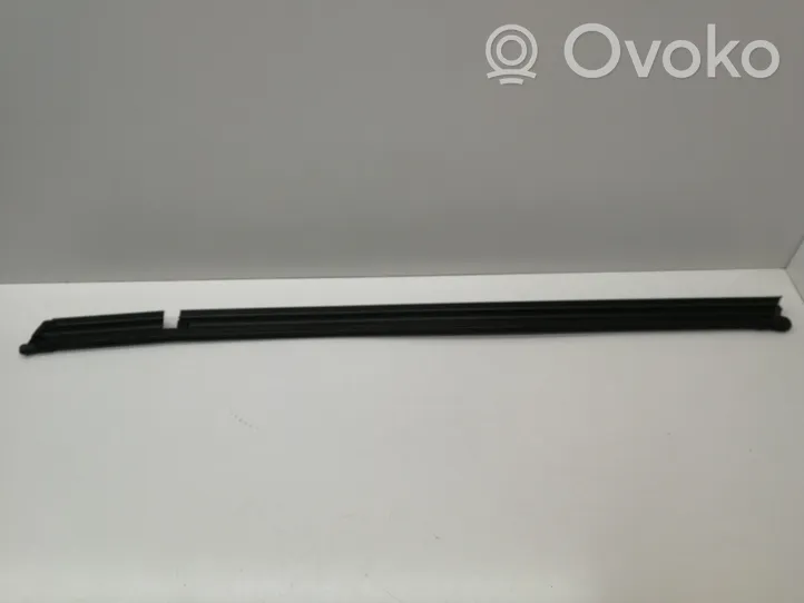 Volkswagen PASSAT B8 Rubber seal rear door 3G9839479