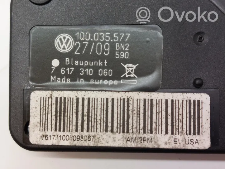 Volkswagen Eos Pystyantennivahvistin 1Q0035577