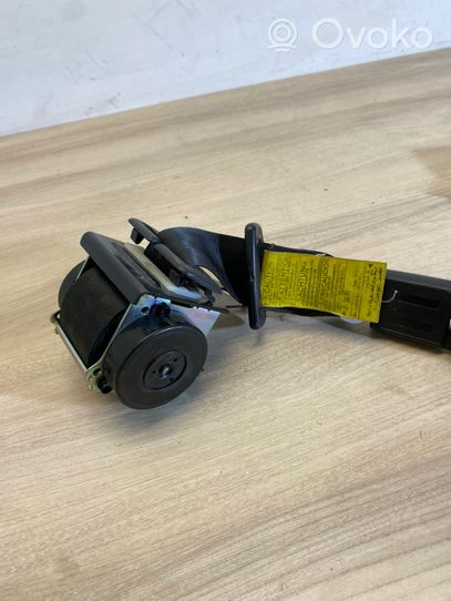 Toyota Avensis T270 Middle seatbelt (rear) 609311300a