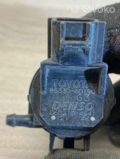 Toyota RAV 4 (XA40) Pumpe Scheibenwaschanlage 8533060190