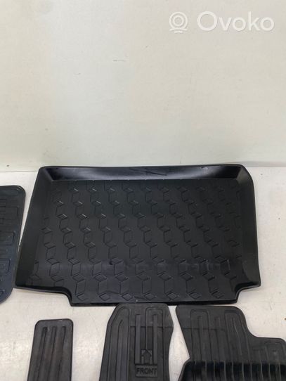 Toyota Yaris Cross Kit tapis de sol auto 58500yyb10