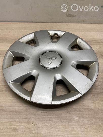 Mitsubishi Outlander R16 wheel hub/cap/trim 