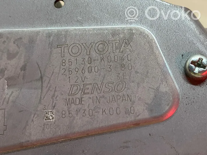 Toyota Yaris XP210 Takalasinpyyhkimen moottori 85130k0040