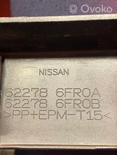 Nissan X-Trail T32 Listwa zderzaka przedniego 622786fr0a