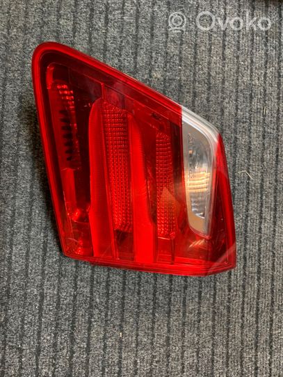 Mercedes-Benz GL X166 Lampy tylnej klapy bagażnika A1668201264