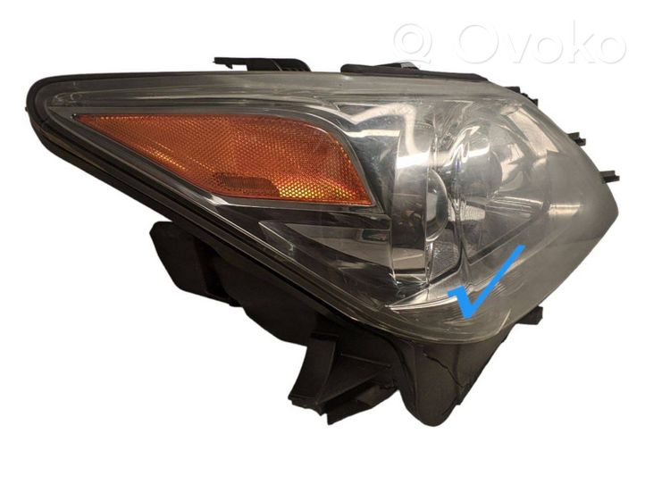 Lexus LX 570 Lampa przednia 8114560F70