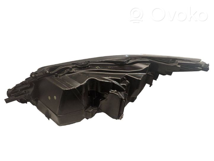 Lexus RX 330 - 350 - 400H Lampa przednia 811500E290