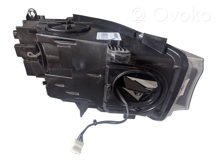 BMW X5 F15 Lampa przednia 8738673