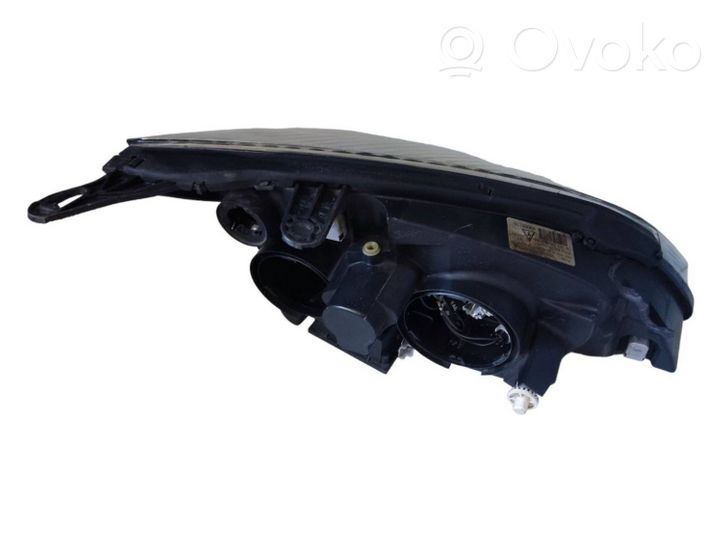 Citroen C5 Lampa przednia 9639319980